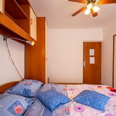 Apartments And Rooms With Parking Space Mali Ston Room photo