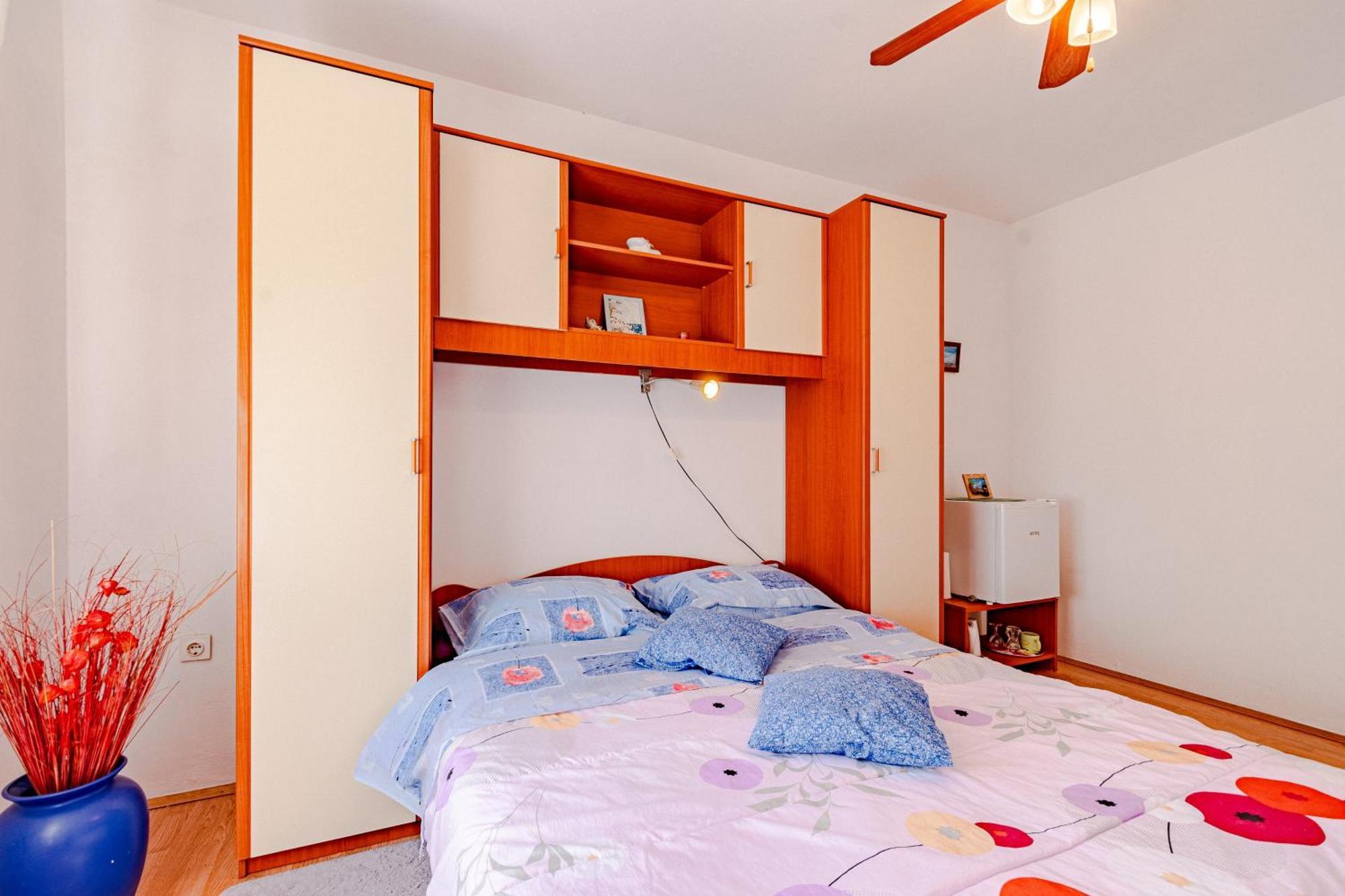 Apartments And Rooms With Parking Space Mali Ston Room photo
