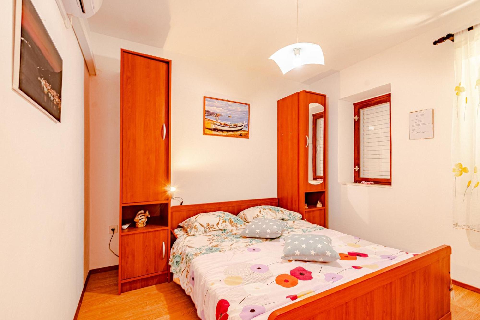 Apartments And Rooms With Parking Space Mali Ston Room photo